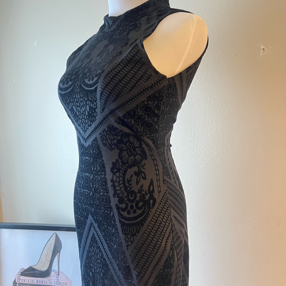 Bar III 0852 Womens Velvet Trim Back Slit Halter Party Dress, Deep Black, M - Picture 3 of 8